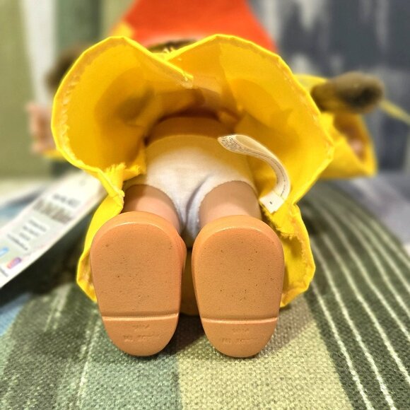 Vtg Precious Moments You Crack Me Up Doll Yellow Raincoat Duck Hat Wellies Colle - Picture 12 of 12